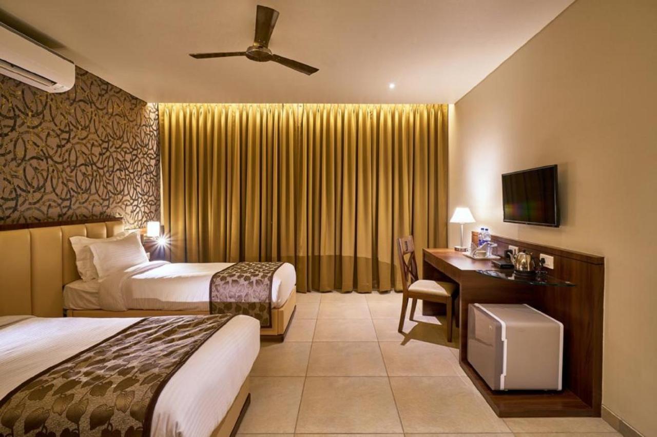 Hotel Shlok Colhapur Exterior foto
