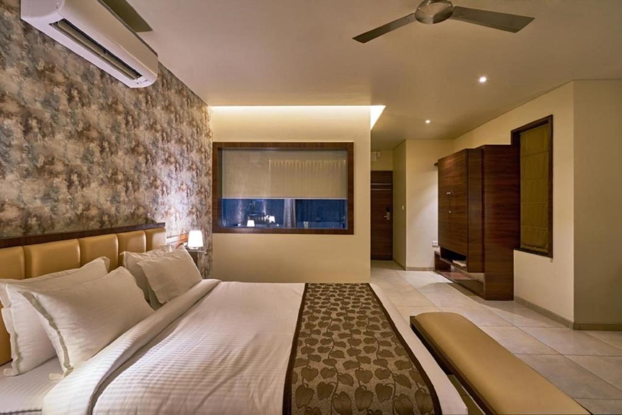 Hotel Shlok Colhapur Exterior foto